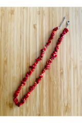 Doğal Kırmızı Mercan Taşı Kolye. Zincir dahil 44cm. Renk: Kırmızı/Bordo.