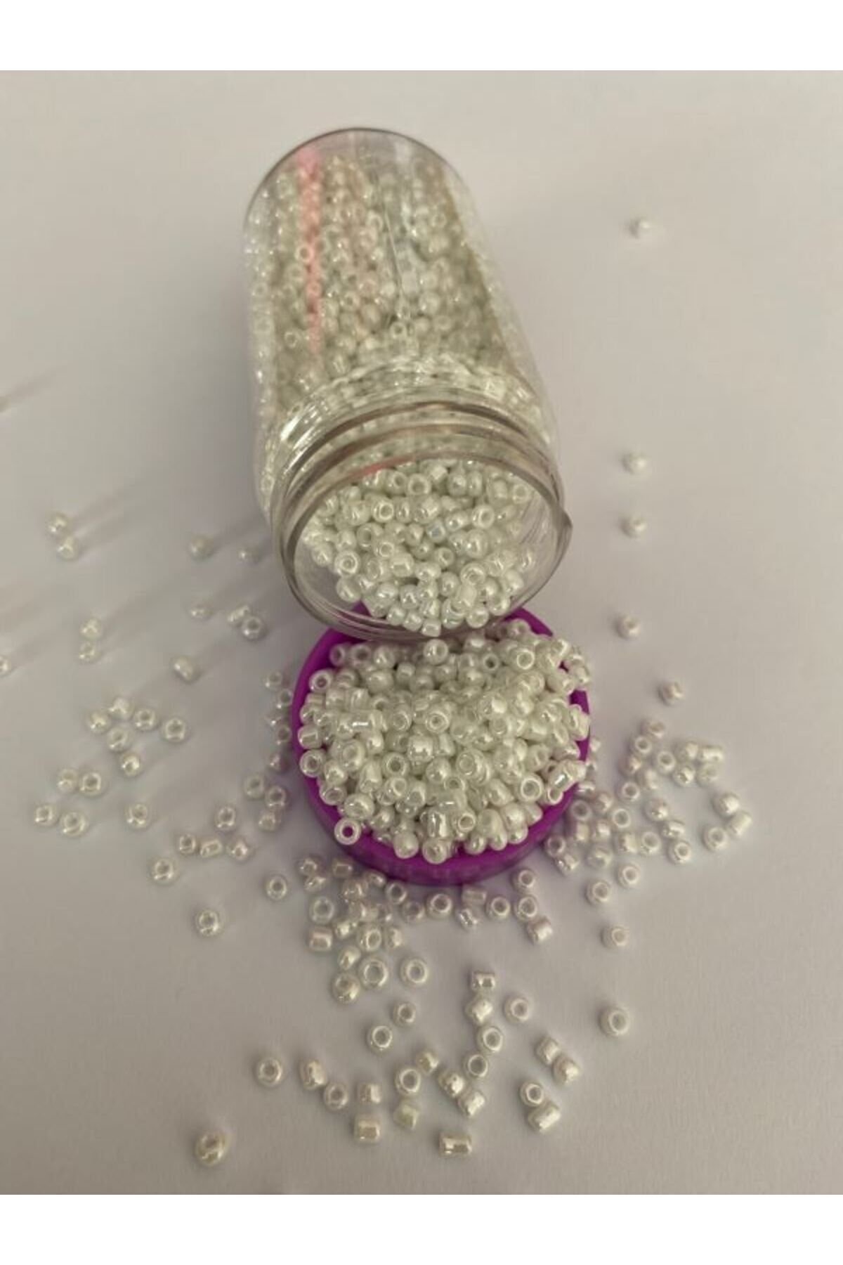 Kum Boncuk No:2 Beyaz