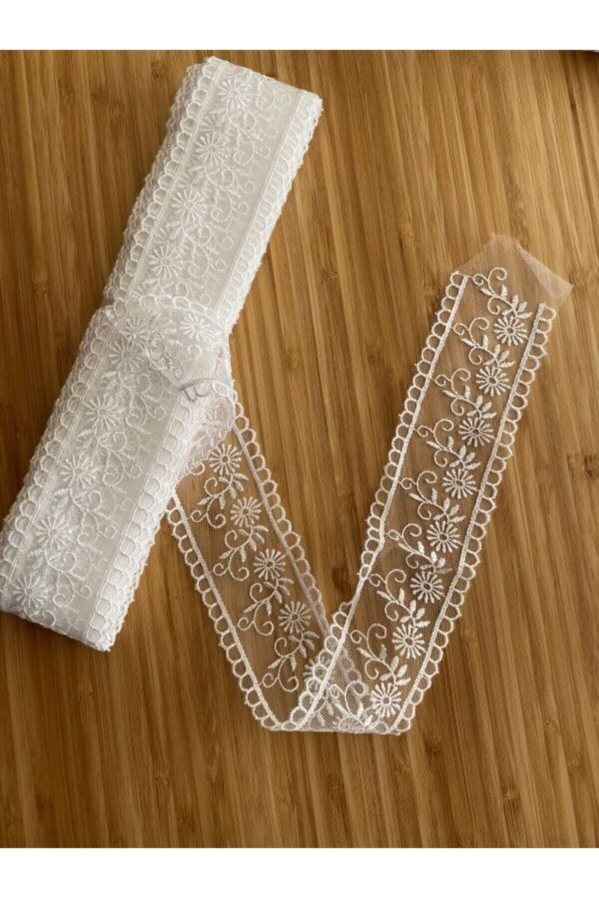 Perde Tül Seccade Ve Abiye Süsleme Güpür 4cmx9metre. Beyaz.