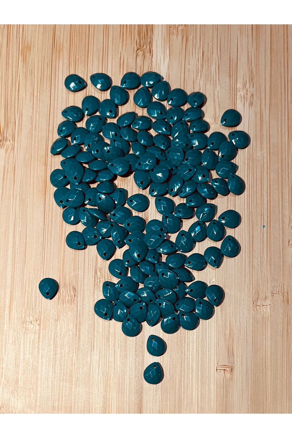 Petrol Mavisi Oya, Abiye, Takı, Örgü El Işleme Plastik Gözyaşı Damla Boncuk. 25gr. Tahmini 195 Adet.