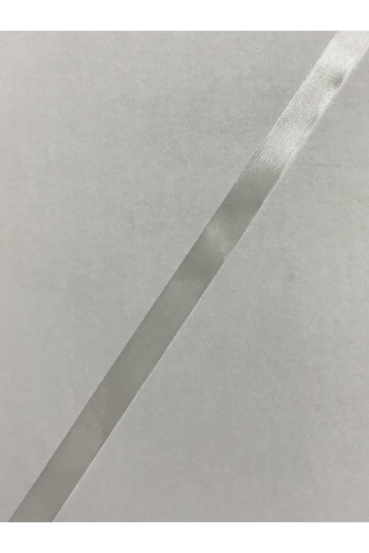 Düz El Işleme Nakış Kurdelesi. Eni:1.5cm. 4.65 Metre. Renk No:01