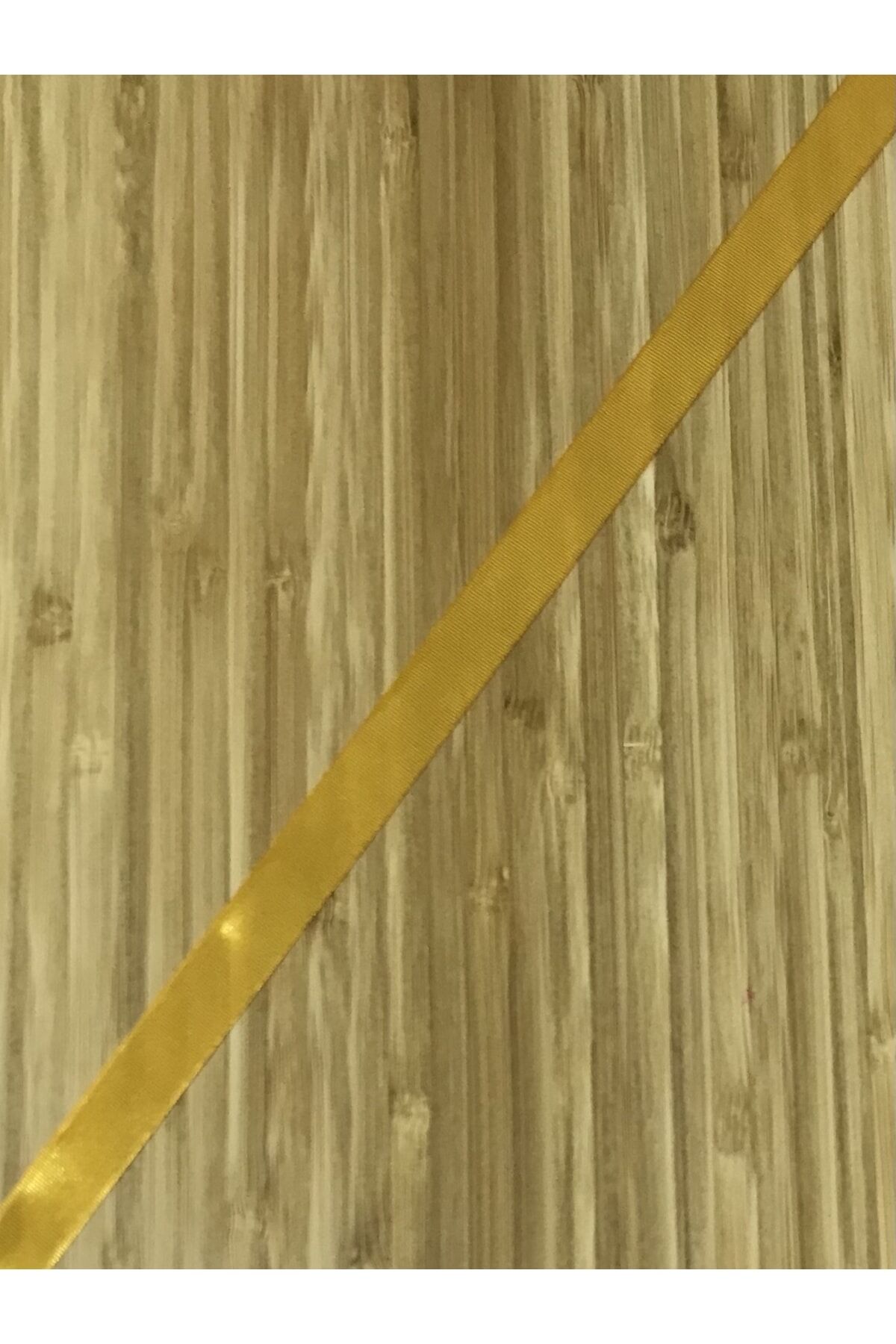 Düz El İşleme Nakış Kurdelesi. Eni:1.5cm. 5 Metre. Renk No:51