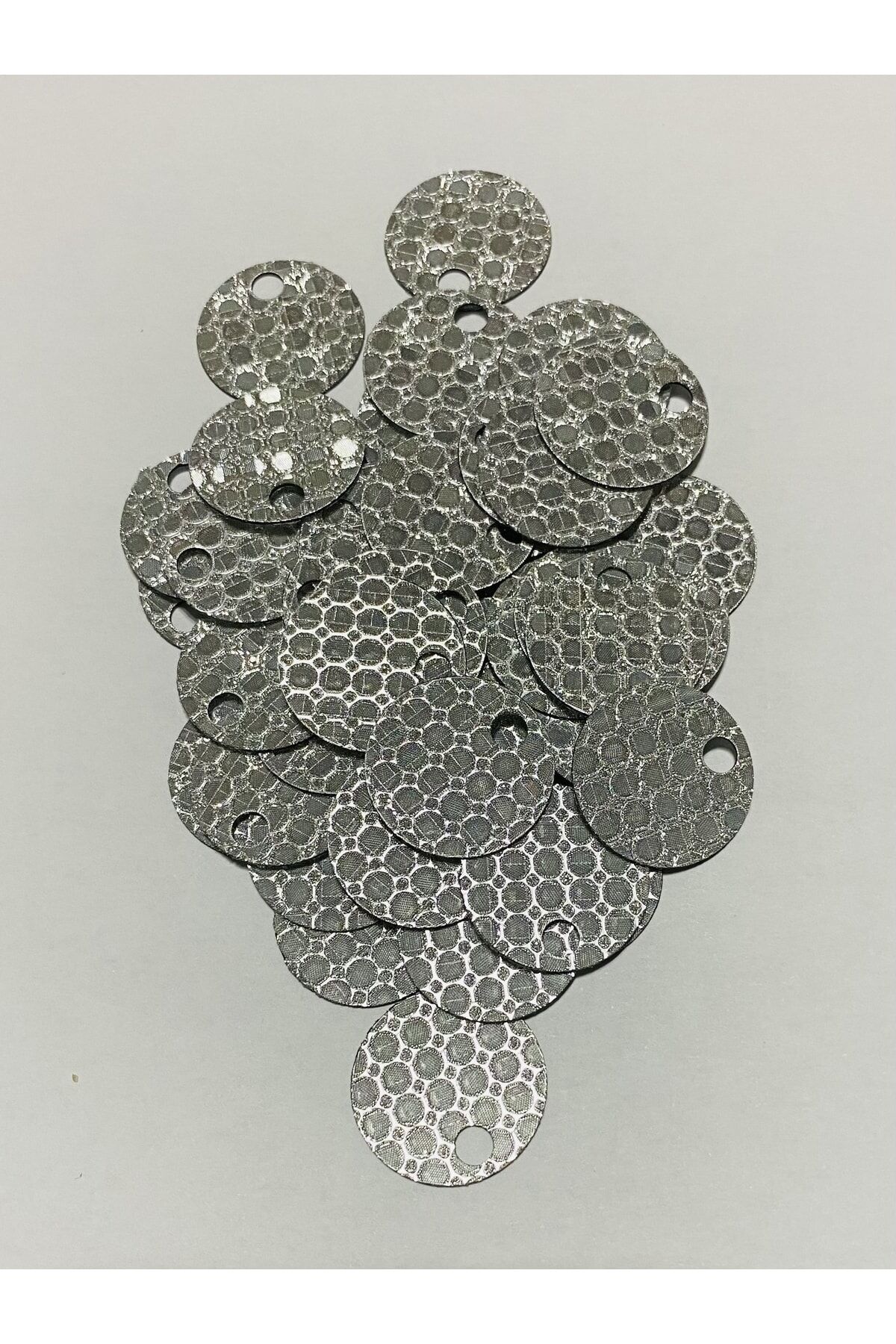 Patik, Çanta, Supla Ve Makrame Pulu 20mm 25gr. Takriben 130 Adet. Petek Desenli Gri.