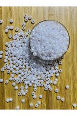 El işleme plastik inci No:4. Paket içeriği tahmini 1000 adet civarıdır. 25gr.
