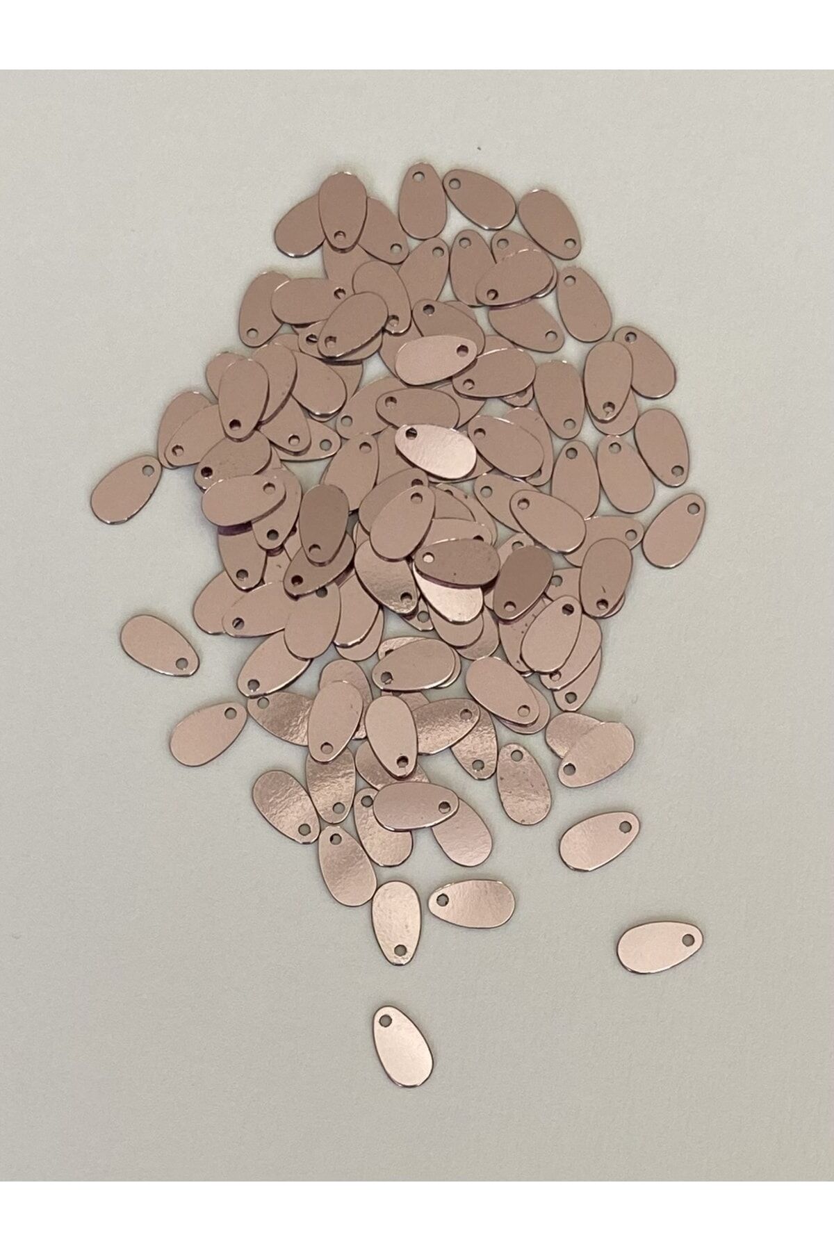 Yazma, Havlu, Abiye, Çeyizlik Işleme Damla Pul. 9x5mm. 20gr. Takriben 1120 Adet. No:4