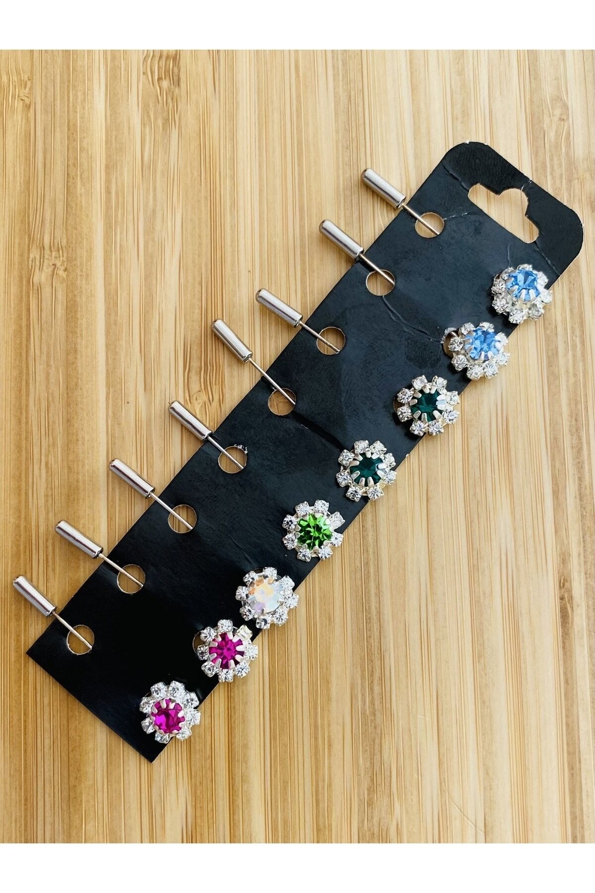 Taşlı, Kenar Nokta Şal ve Eşarp İğnesi. 8'li