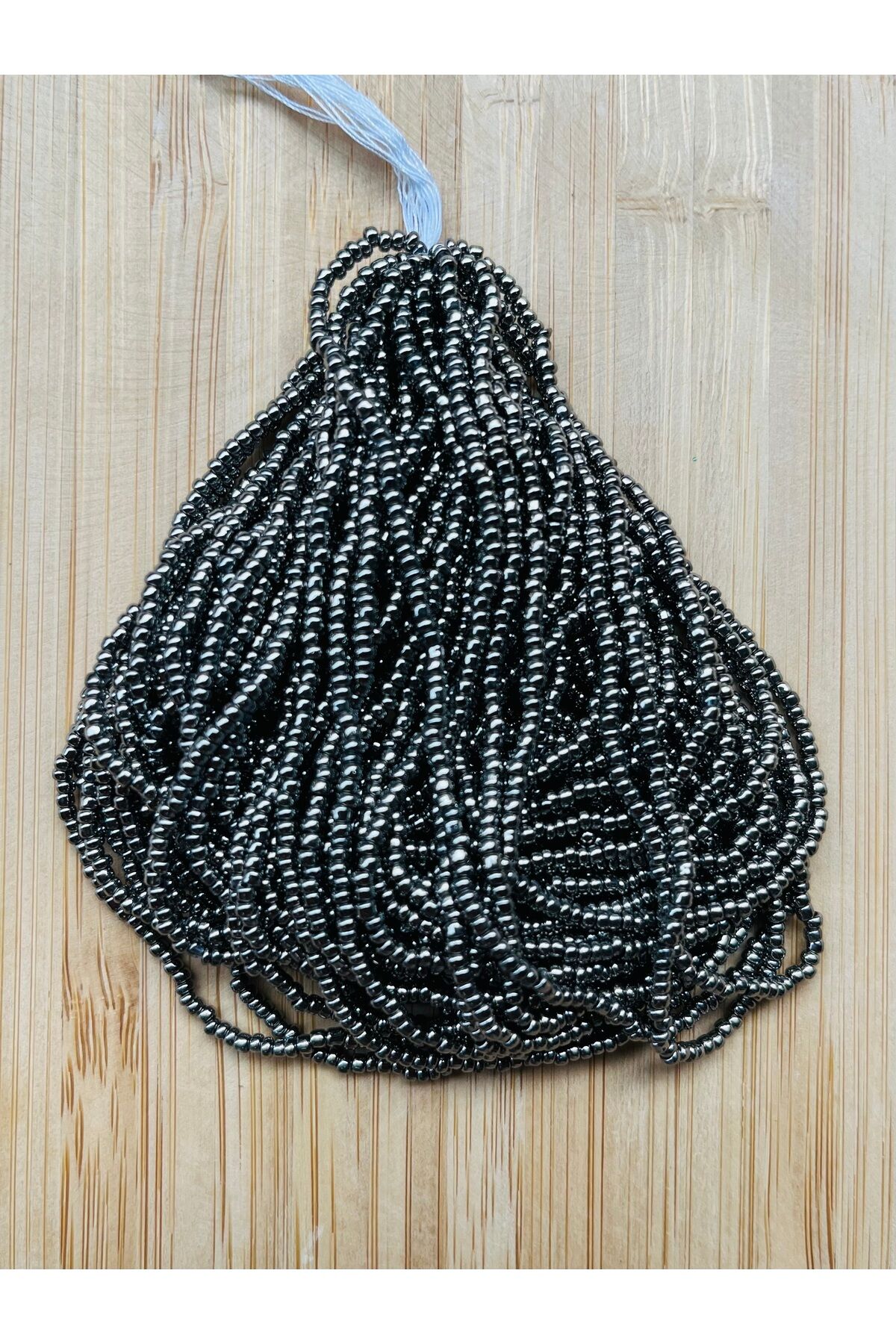 Kurşuni Renk. Kum Boncuk Çekoslovakya, Adana, Hapishane Işi, Iğne Oyası Ve Işleme Boncuğu 12dizi