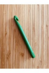 12mm Plastik Penye Ve Yün Örgü Tığ. STOKTA MEVCUT OLAN RENK GÖNDERİLİR.