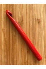 12mm Plastik Penye Ve Yün Örgü Tığ. STOKTA MEVCUT OLAN RENK GÖNDERİLİR.