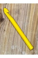 12mm Plastik Penye Ve Yün Örgü Tığ. STOKTA MEVCUT OLAN RENK GÖNDERİLİR.