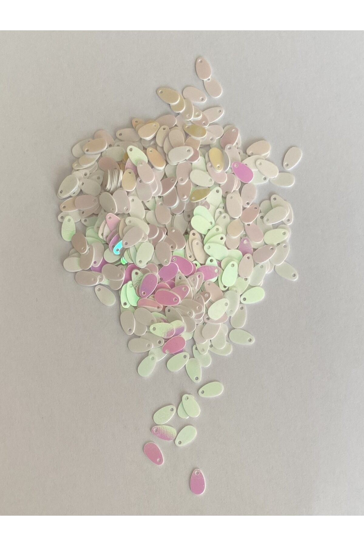 Yazma, Havlu, Abiye, Çeyizlik Işleme Damla Pul. 9x5mm. 20gr. Takriben 1120 Adet. No:21