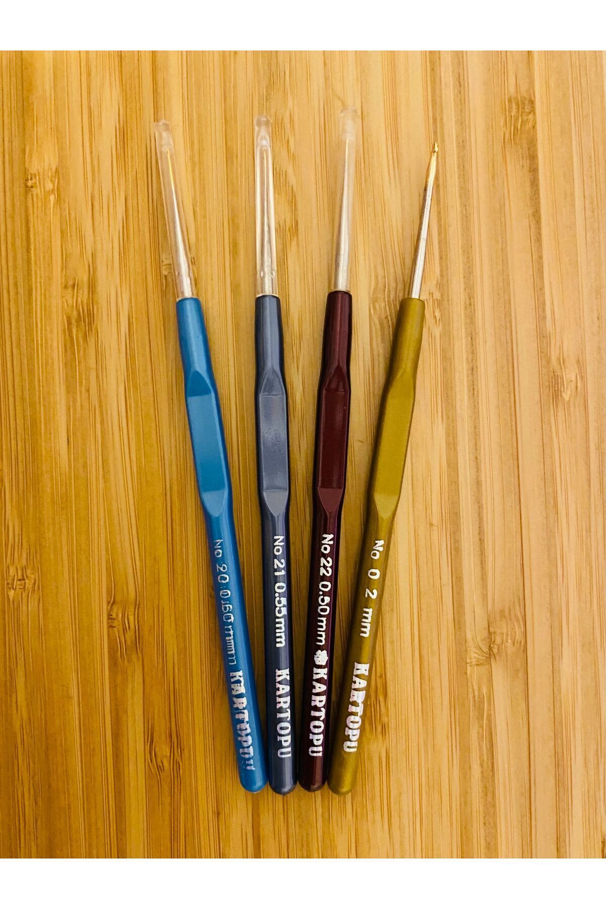 Plastik Saplı Oya ve Dantel El Işi Sarı Uç Tığ Seti. No: 0,20,21,22.  4'lü Set.