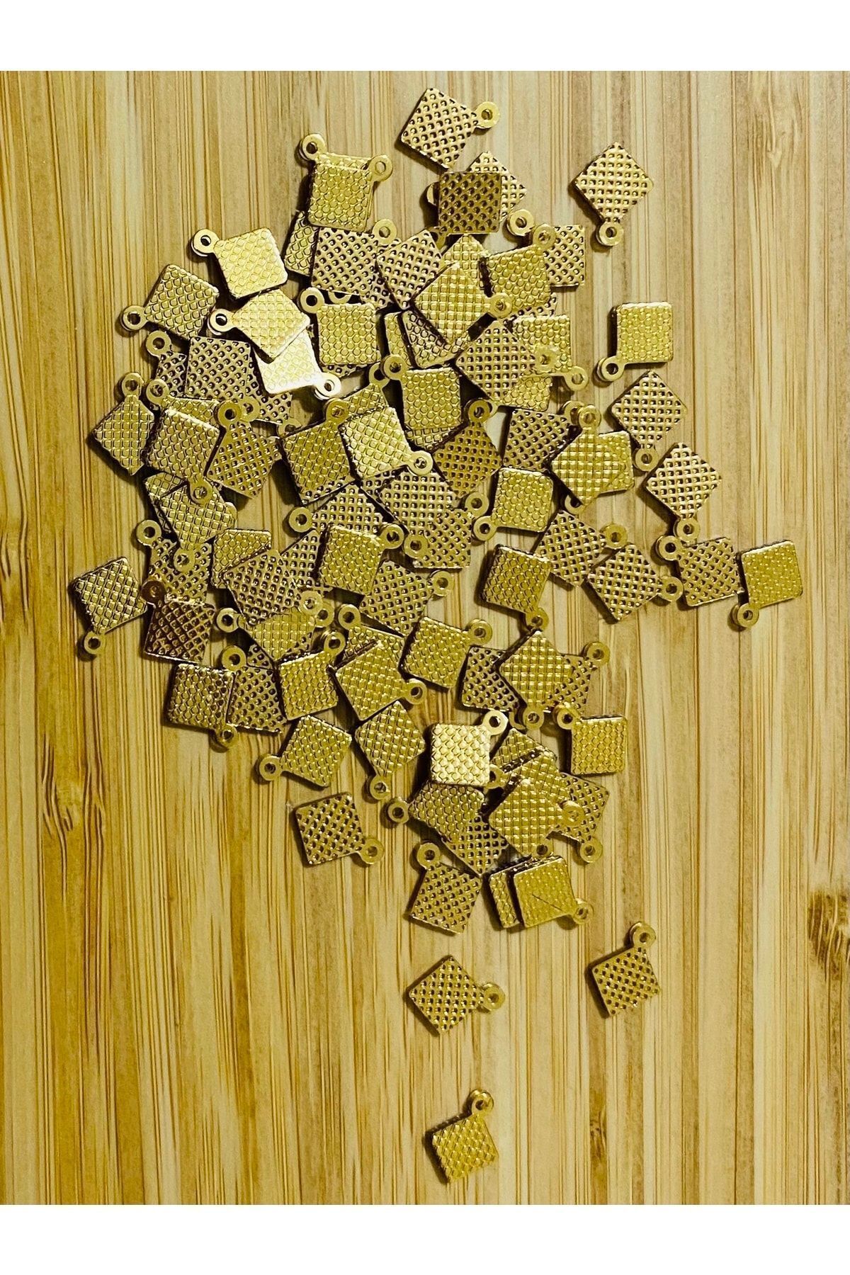 Oya, Abiye, Halhal, Bileklik, Kolye Vb. Pleksi Baklava Kare Plastik El Işleme Pul. 20gr. Gold.