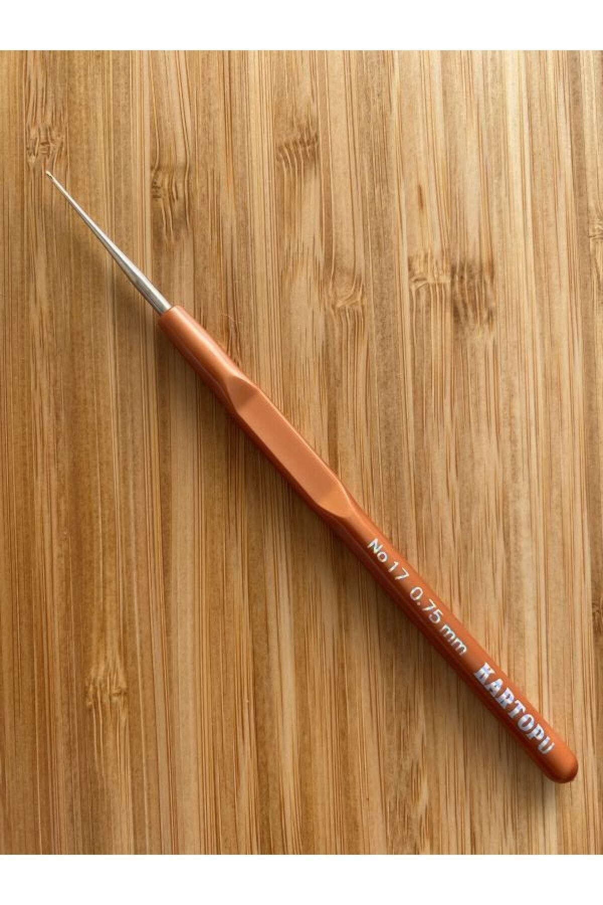 Plastik Saplı Oya Ve Dantel Örgü Tığ No:17