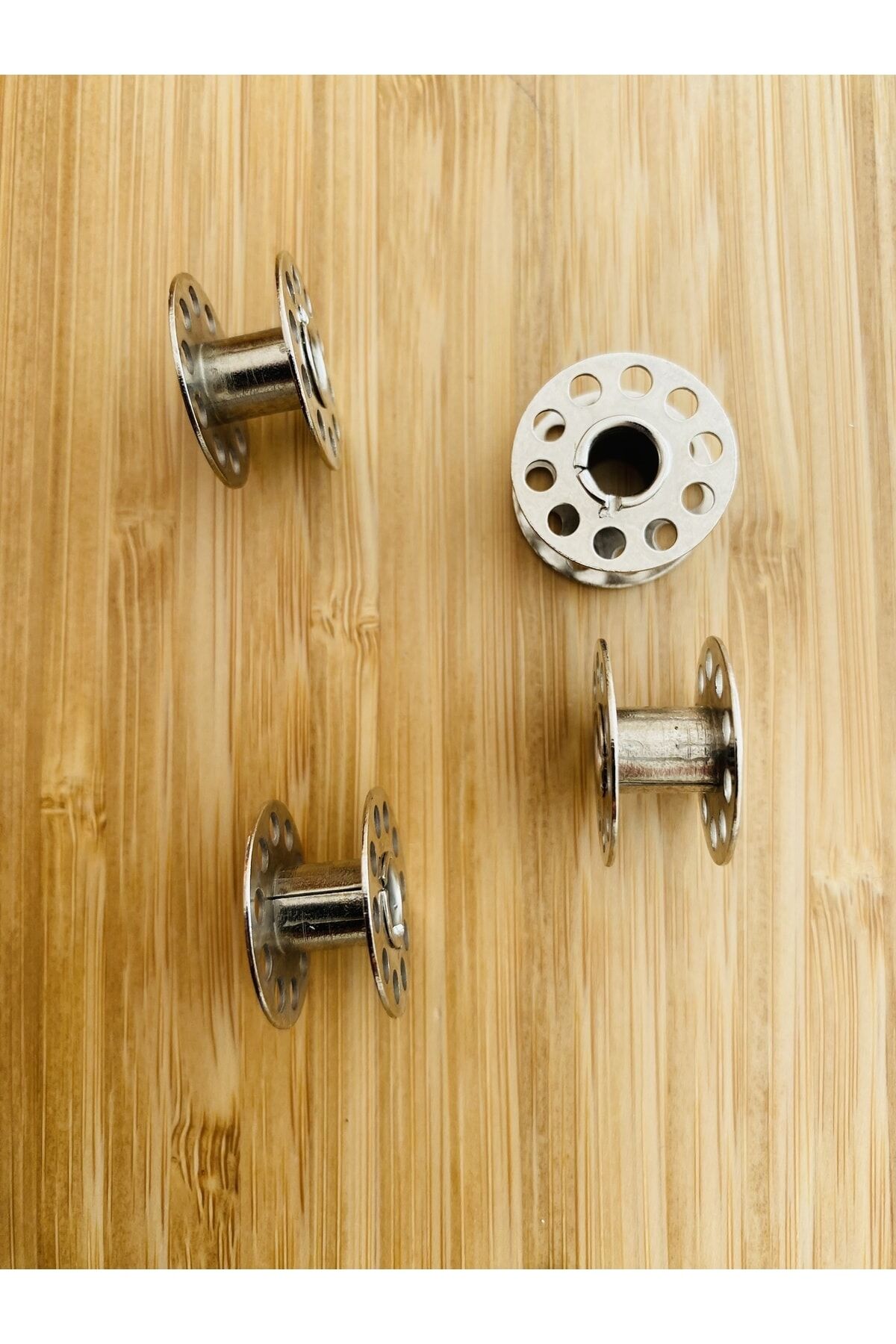 Ev Tipi Dikiş Makinesi Metal Beyaz Masura. 4'lü.