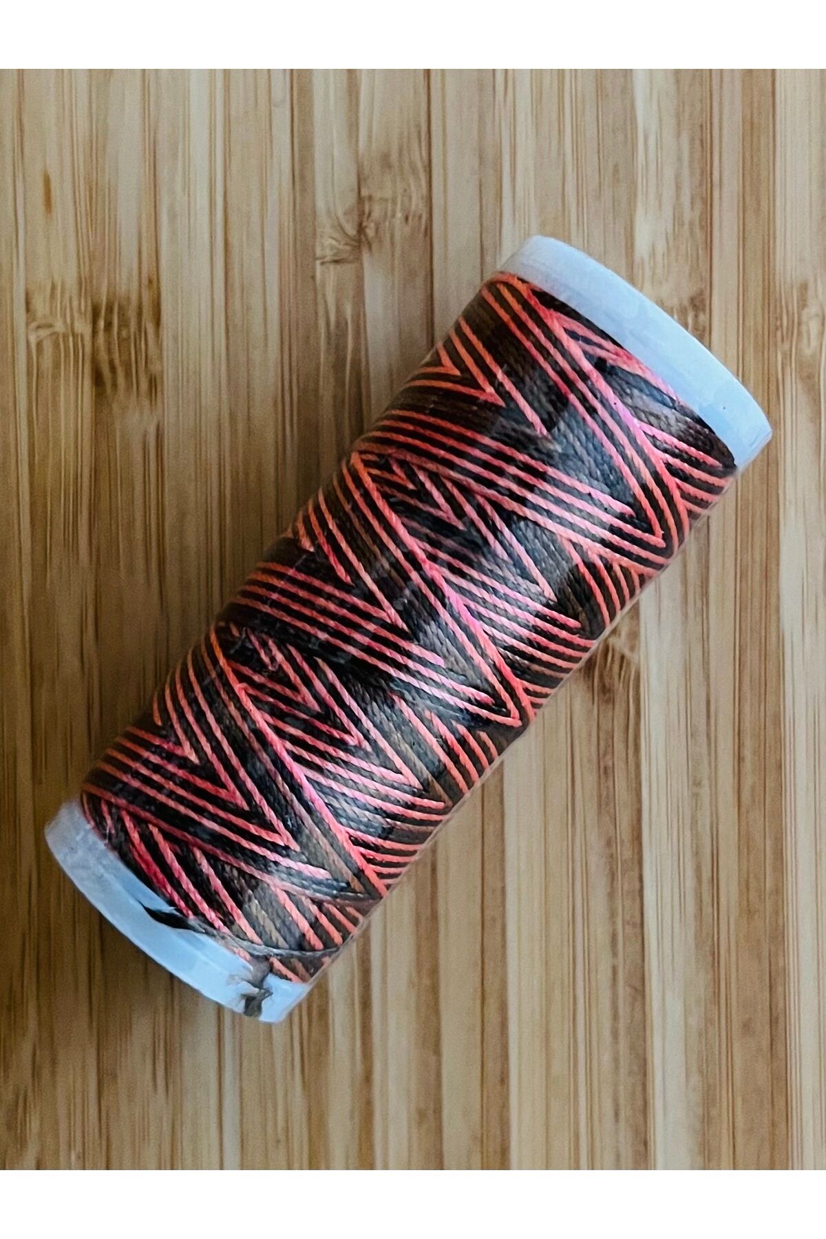 Brezilya Ve Punch (PANÇ) Nakış Ipliği. 20gr. Renk No: 124 Kahve /turuncu.