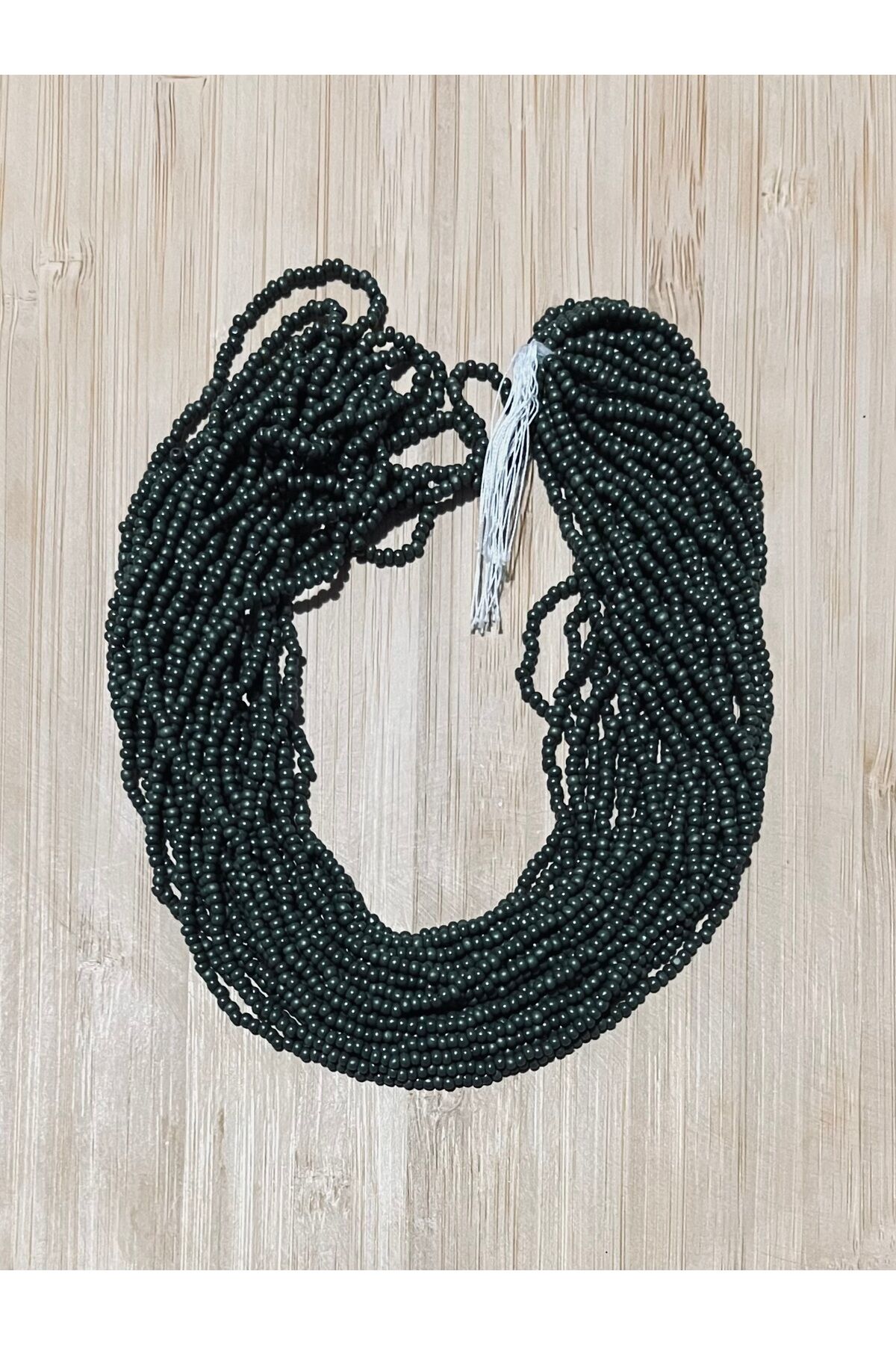 Mat haki 12dizi. Çekoslovakya, Adana, Hapishane Işi, Iğne Oyası Kum Boncuğu.